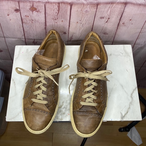 Valentino Garavani Sneakers Size 42 made in Italy - Shoes